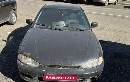 Mitsubishi Mirage VI рестайлинг, 1999 год, 180 000 рублей, 1 фотография