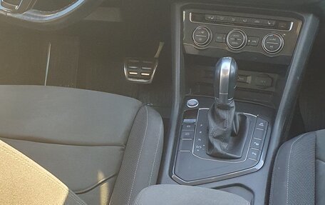 Volkswagen Tiguan II, 2019 год, 2 100 000 рублей, 6 фотография