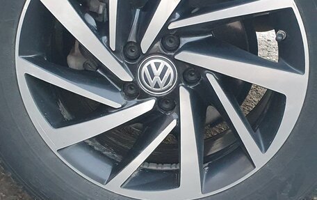 Volkswagen Tiguan II, 2019 год, 2 100 000 рублей, 12 фотография