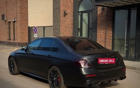 Mercedes-Benz E-Класс AMG, 2017 год, 9 500 000 рублей, 13 фотография