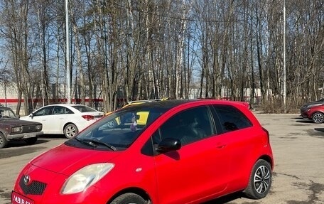 Toyota Yaris III рестайлинг, 2008 год, 610 000 рублей, 1 фотография