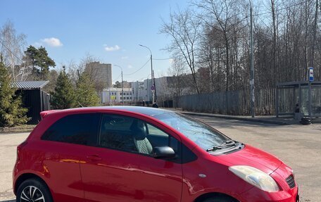 Toyota Yaris III рестайлинг, 2008 год, 610 000 рублей, 4 фотография