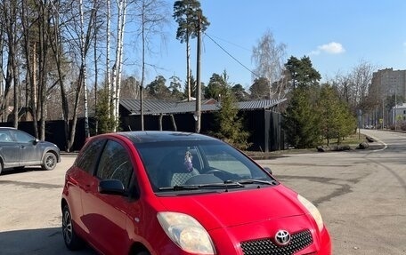 Toyota Yaris III рестайлинг, 2008 год, 610 000 рублей, 3 фотография