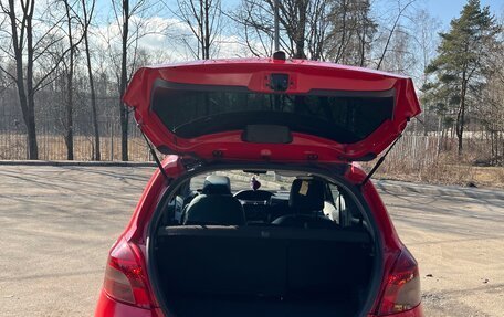 Toyota Yaris III рестайлинг, 2008 год, 610 000 рублей, 13 фотография