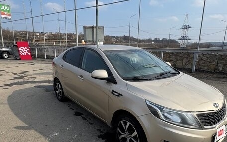 KIA Rio III рестайлинг, 2012 год, 600 000 рублей, 2 фотография