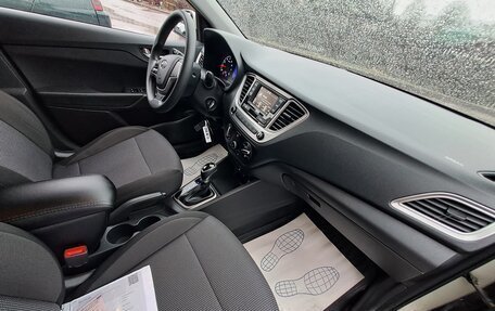 Hyundai Solaris II рестайлинг, 2020 год, 1 650 000 рублей, 21 фотография