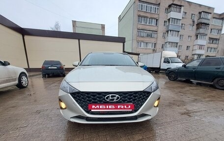 Hyundai Solaris II рестайлинг, 2020 год, 1 650 000 рублей, 26 фотография