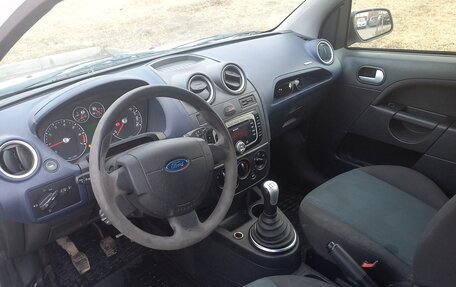 Ford Fiesta, 2008 год, 300 000 рублей, 2 фотография