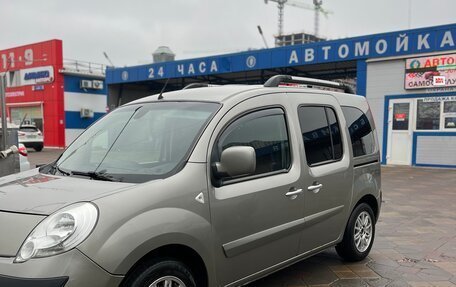 Renault Kangoo II рестайлинг, 2011 год, 935 000 рублей, 11 фотография