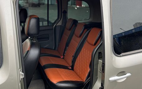 Renault Kangoo II рестайлинг, 2011 год, 935 000 рублей, 20 фотография