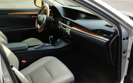 Lexus ES VII, 2014 год, 2 220 000 рублей, 14 фотография