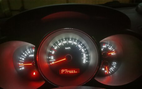 KIA Soul I рестайлинг, 2010 год, 900 000 рублей, 24 фотография