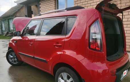 KIA Soul I рестайлинг, 2010 год, 900 000 рублей, 28 фотография