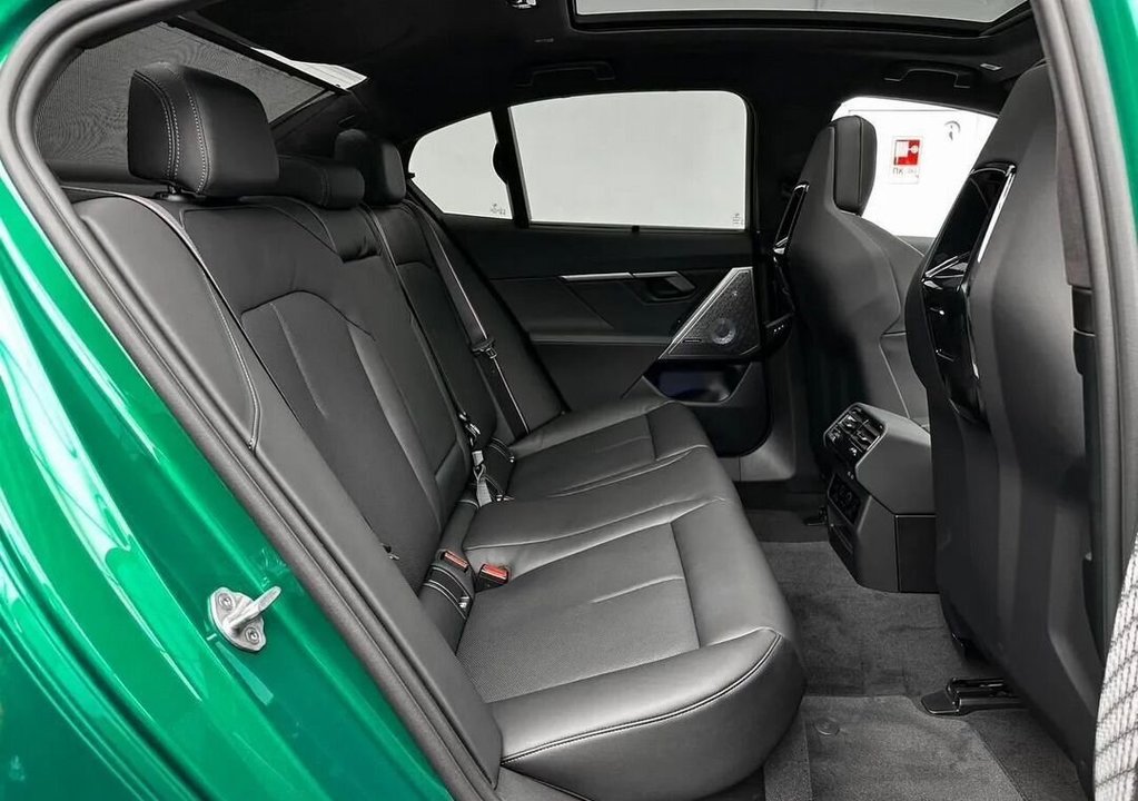 BMW M5, 2024 год, 24 700 000 рублей, 29 фотография