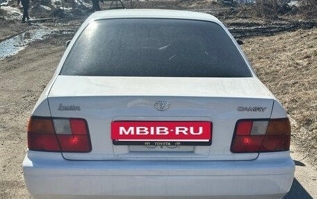 Toyota Camry V40, 1996 год, 295 000 рублей, 3 фотография