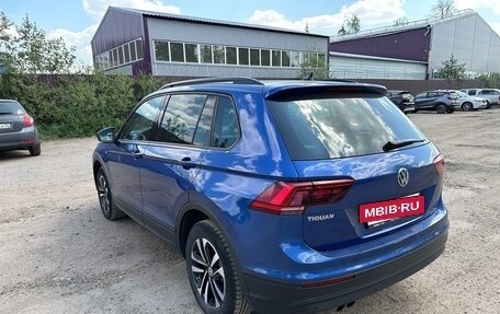 Volkswagen Tiguan II, 2020 год, 2 400 000 рублей, 13 фотография