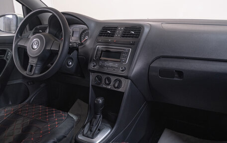 Volkswagen Polo VI (EU Market), 2013 год, 999 000 рублей, 13 фотография