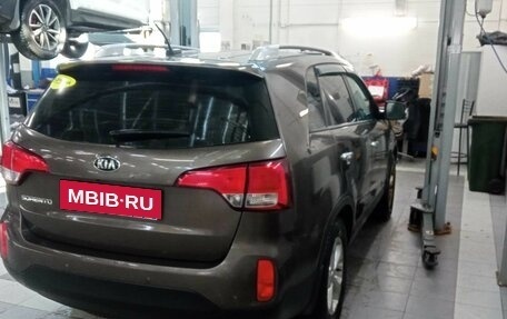 KIA Sorento II рестайлинг, 2017 год, 1 966 000 рублей, 3 фотография