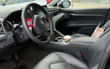 Toyota Camry, 2022 год, 3 900 000 рублей, 3 фотография