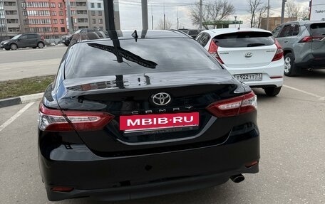 Toyota Camry, 2022 год, 3 900 000 рублей, 5 фотография