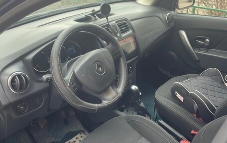Renault Logan II, 2017 год, 750 000 рублей, 4 фотография