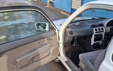 Nissan March II, 2001 год, 150 000 рублей, 7 фотография