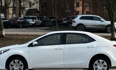 Toyota Corolla, 2014 год, 1 350 000 рублей, 1 фотография