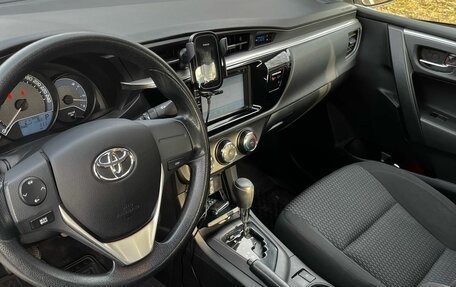 Toyota Corolla, 2014 год, 1 350 000 рублей, 4 фотография