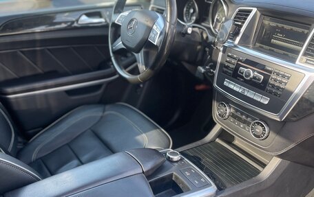 Mercedes-Benz GL-Класс, 2013 год, 2 600 000 рублей, 5 фотография