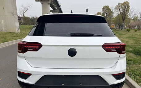 Volkswagen T-Roc I, 2022 год, 2 020 800 рублей, 4 фотография