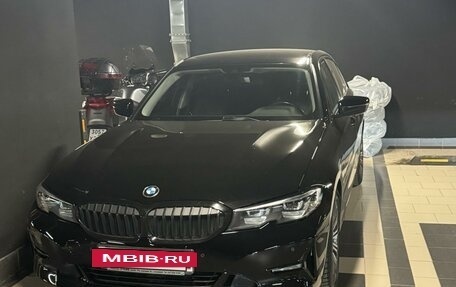 BMW 3 серия, 2019 год, 4 050 000 рублей, 11 фотография
