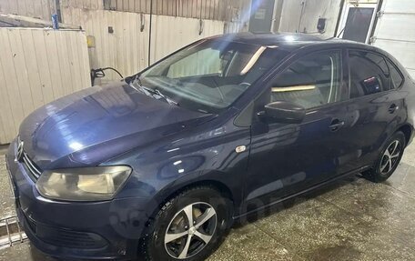 Volkswagen Polo VI (EU Market), 2010 год, 820 000 рублей, 1 фотография