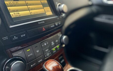 Toyota Highlander III, 2013 год, 2 300 000 рублей, 7 фотография