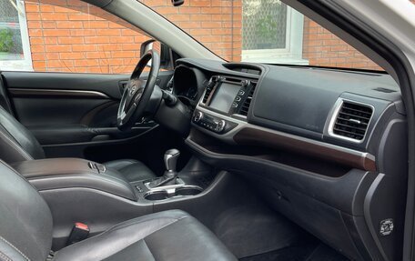 Toyota Highlander III, 2014 год, 3 650 000 рублей, 5 фотография