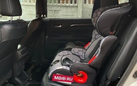Toyota Highlander III, 2014 год, 3 650 000 рублей, 12 фотография