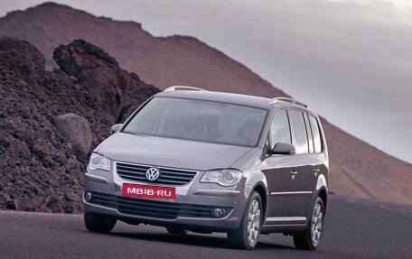 Volkswagen Touran III, 2007 год, 500 000 рублей, 1 фотография