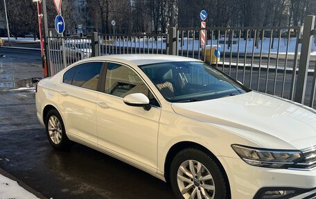 Volkswagen Passat B8 рестайлинг, 2021 год, 3 200 000 рублей, 1 фотография