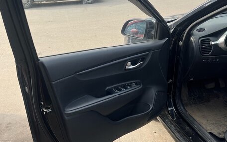 KIA Rio IV, 2021 год, 1 850 000 рублей, 10 фотография