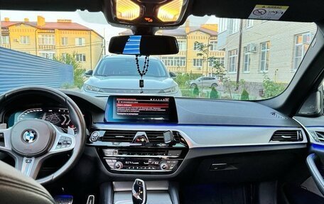 BMW 5 серия, 2019 год, 3 850 000 рублей, 2 фотография