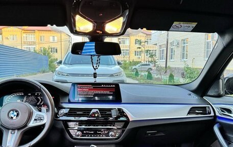 BMW 5 серия, 2019 год, 3 850 000 рублей, 3 фотография