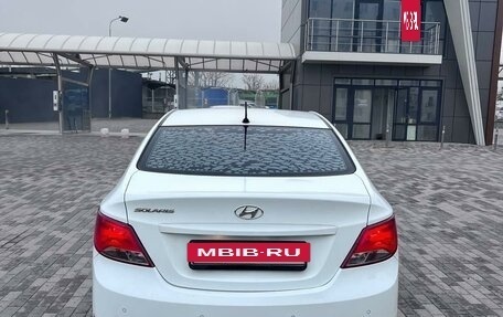 Hyundai Solaris II рестайлинг, 2015 год, 1 455 000 рублей, 3 фотография