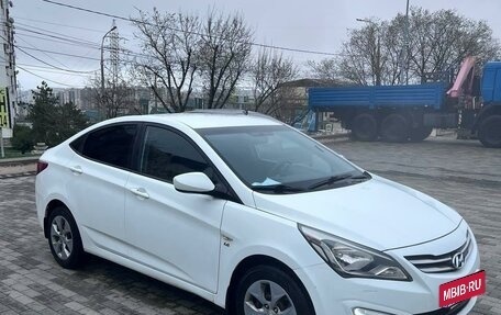 Hyundai Solaris II рестайлинг, 2015 год, 1 455 000 рублей, 20 фотография