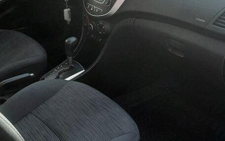 Hyundai Solaris II рестайлинг, 2015 год, 945 000 рублей, 6 фотография