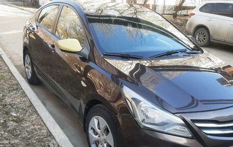 Hyundai Solaris II рестайлинг, 2015 год, 945 000 рублей, 3 фотография