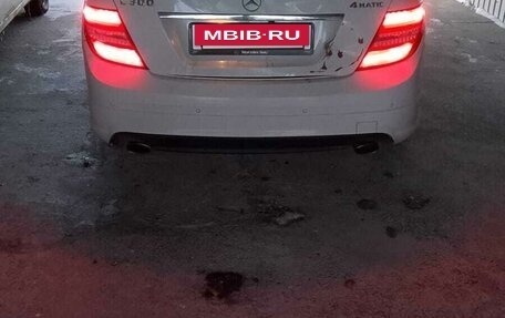 Mercedes-Benz C-Класс, 2010 год, 1 100 000 рублей, 3 фотография