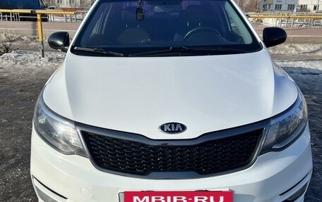 KIA Rio III рестайлинг, 2015 год, 1 100 000 рублей, 2 фотография