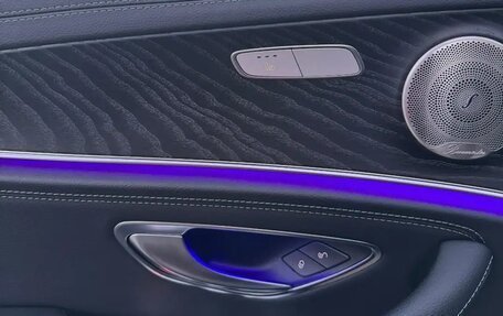Mercedes-Benz E-Класс, 2022 год, 4 000 000 рублей, 8 фотография