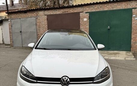 Volkswagen Golf VII, 2019 год, 1 850 000 рублей, 1 фотография