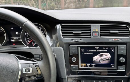 Volkswagen Golf VII, 2019 год, 1 850 000 рублей, 5 фотография