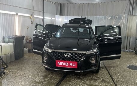 Hyundai Santa Fe IV, 2019 год, 3 700 000 рублей, 2 фотография